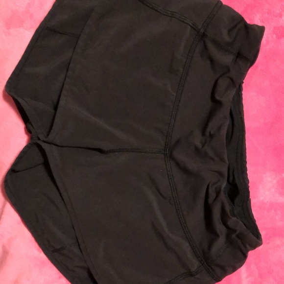 lululemon speed short. 2.5” - Picture 1 of 3